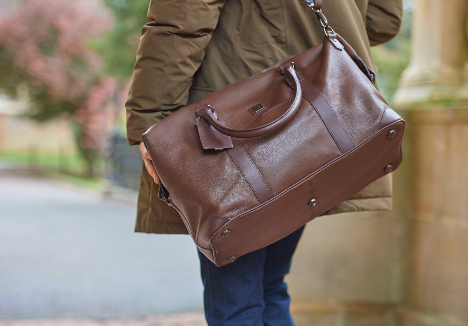 Tollymore  Leather Holdall - Walnut