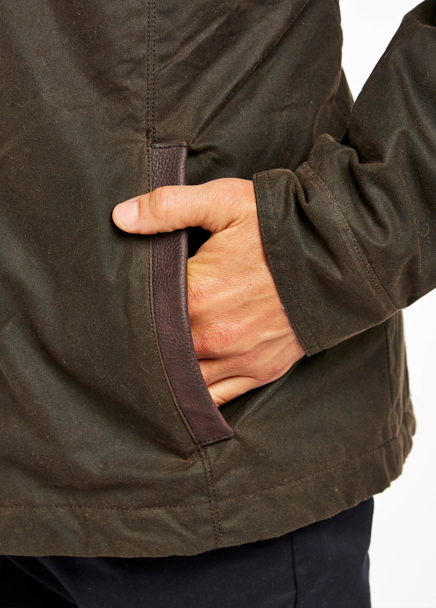 Carrickfergus Men's Waxed Cotton Jacket - Olive