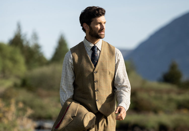 Redwood Men's Tweed Waistcoat - Elm